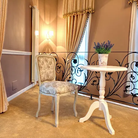 Boutique Lafayette Otel Bükreş