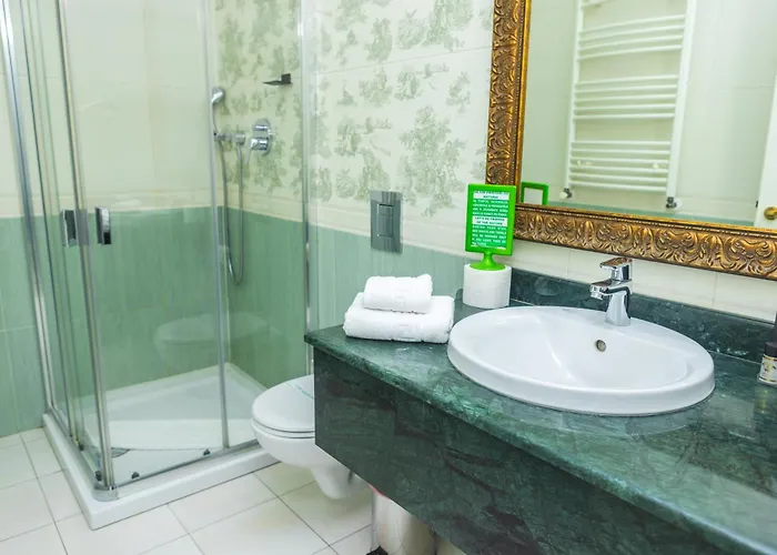 Boutique Lafayette מלון 4*