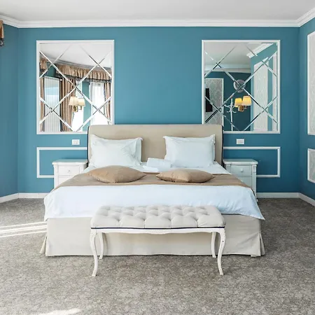 Boutique Lafayette 4* Bucharest