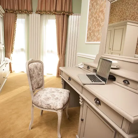 Boutique Lafayette 4* Бухарест