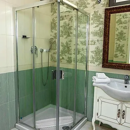 Boutique Lafayette 4*