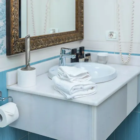 Boutique Lafayette Hotel 4*