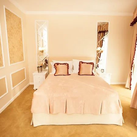 Boutique Lafayette Hotel