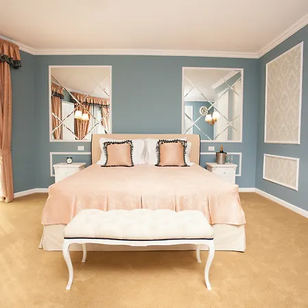 Boutique Lafayette Hotel 4*