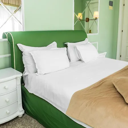 Boutique Lafayette Szálloda 4*